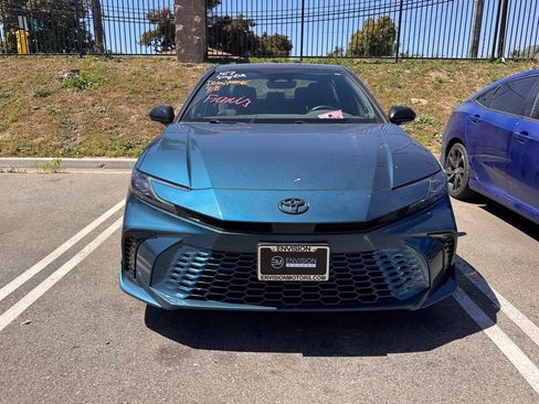 Used 2025 Toyota Camry XSE w/ Premium Package image 2