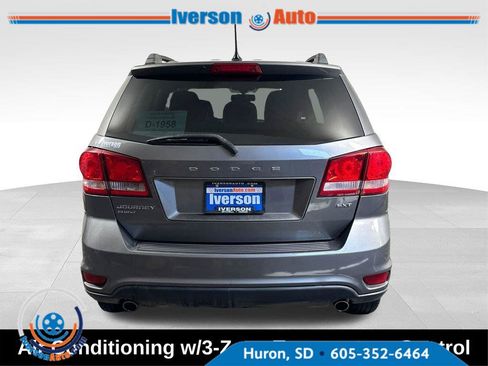 Used 2013 Dodge Journey SXT w/ Flexible Seating Group AWD/4WD image 10
