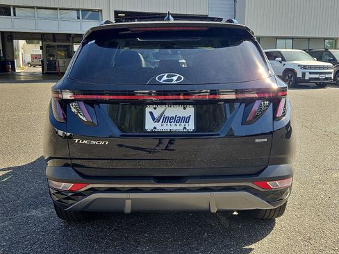 Certified 2023 Hyundai Tucson Limited AWD/4WD image 29