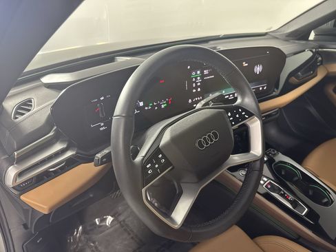 Used 2025 Audi A5 2.0T Premium Plus w/ Premium Plus AWD/4WD image 9