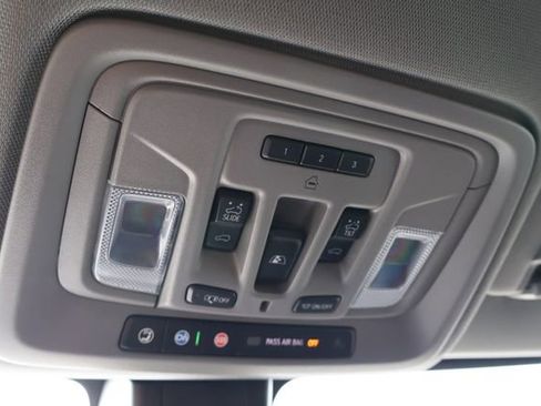 Used 2023 Chevrolet Silverado 2500 LTZ w/ LTZ Plus Package image 20