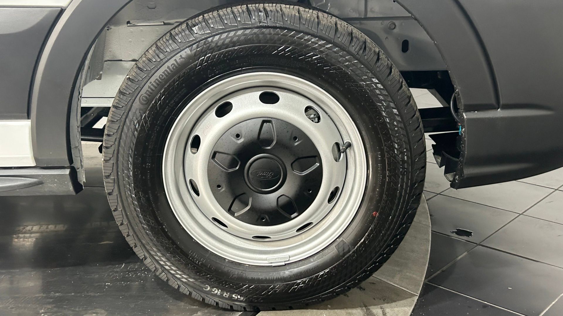 New 2026 Ford Transit 350 XL RWD image 18