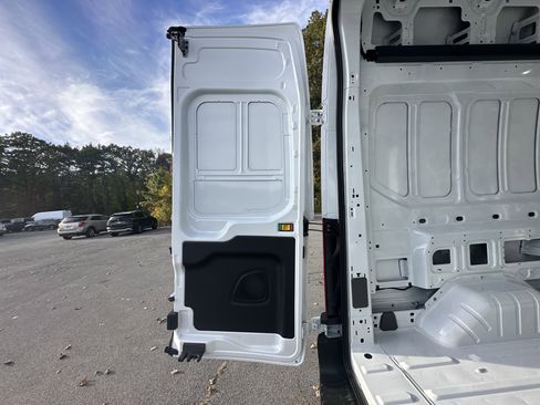 New 2026 Ford Transit 350 148 High Roof AWD image 25