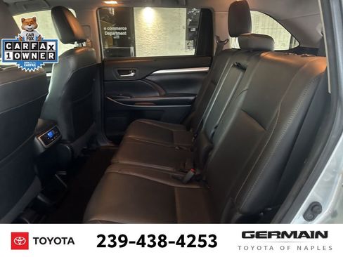 Used 2018 Toyota Highlander XLE image 17