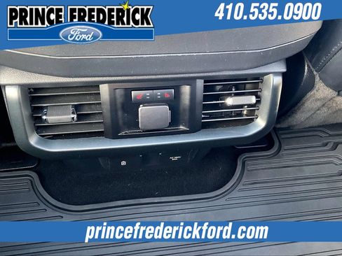 Used 2023 Ford F150 Raptor image 32