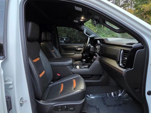 Used 2023 GMC Sierra 1500 AT4 image 36