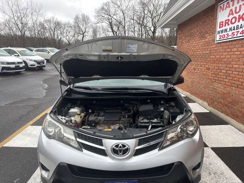 Used 2013 Toyota RAV4 LE image 29