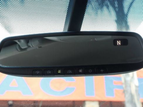 Used 2016 Toyota Tundra SR5 w/ SR5 Upgrade Package AWD/4WD image 31