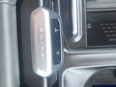 Used 2025 Ford Expedition Active AWD/4WD image 46