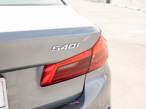 Used 2018 BMW 540i w/ M Sport Package image 48