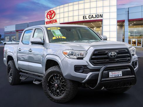 Used 2018 Toyota Tacoma SR image 1