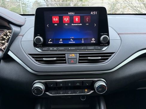 Used 2022 Nissan Altima 2.5 SR w/ Midnight Edition Package image 24