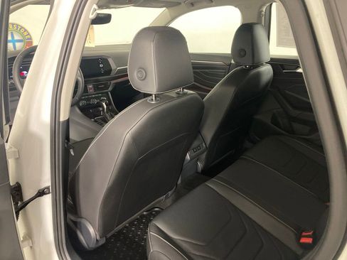 Used 2024 Volkswagen Jetta SEL image 13