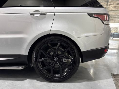 Used 2016 Land Rover Range Rover Sport HSE image 18