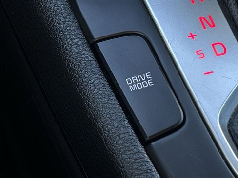 Used 2023 Kia Forte LXS image 31