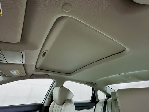 Used 2019 Honda Accord EX-L image 26