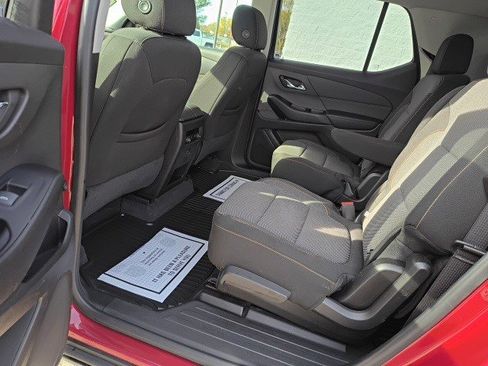 Used 2019 Chevrolet Traverse LT image 13