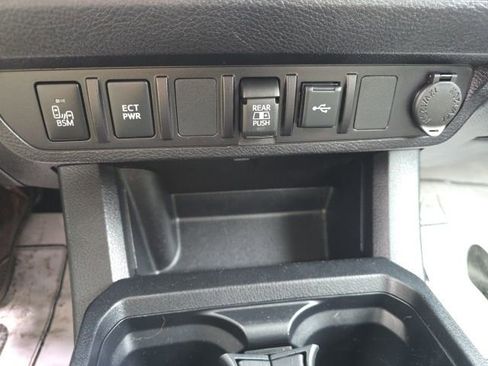 Used 2023 Toyota Tacoma SR5 w/ Technology Package image 25