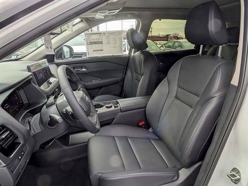New 2025 Nissan Rogue SL w/ Tech Package AWD/4WD image 17