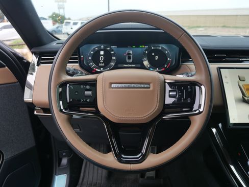 Used 2024 Land Rover Range Rover Sport Dynamic SE image 11