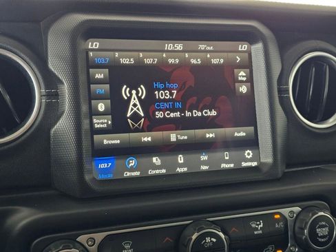 Used 2023 Jeep Wrangler Unlimited Sahara AWD/4WD image 30