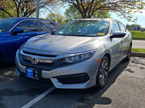 Used 2016 Honda Civic EX image 3