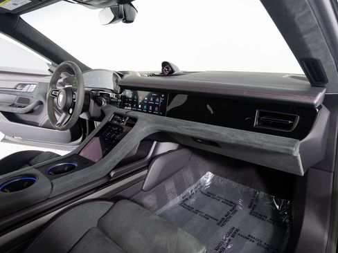 Certified 2023 Porsche Taycan GTS image 22