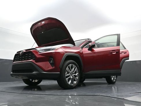 Used 2024 Toyota RAV4 XLE Premium w/ Weather Package image 39