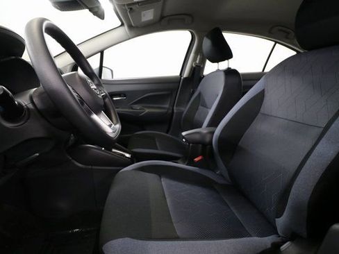 New 2025 Nissan Versa SV w/ Trunk Package image 4