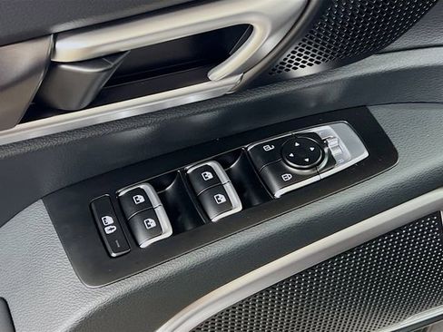 New 2025 Kia Telluride S image 18