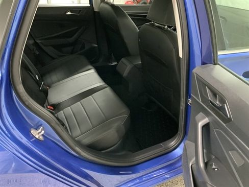 Used 2024 Volkswagen Jetta SE image 18