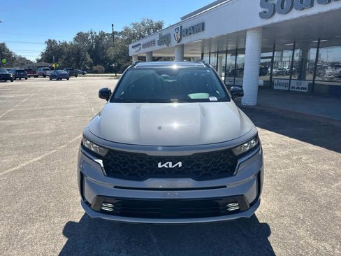 Used 2022 Kia Sorento SX image 2