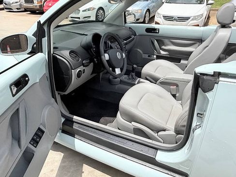 Used 2004 Volkswagen Beetle GLS FWD image 46