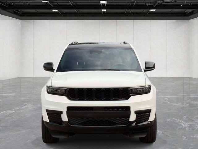 Used 2023 Jeep Grand Cherokee L Laredo AWD/4WD image 2