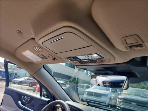 New 2026 Lincoln Corsair Premiere image 32