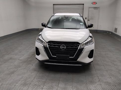 Used 2024 Nissan Kicks S FWD image 15