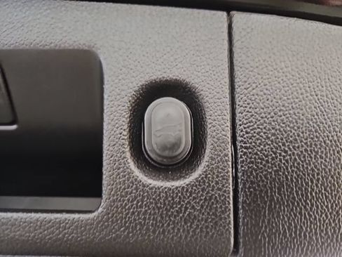 Used 2020 Chevrolet Suburban Premier AWD/4WD image 57