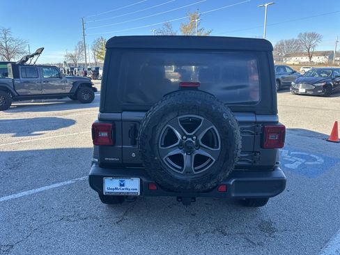 Used 2018 Jeep Wrangler Unlimited Sport S image 22