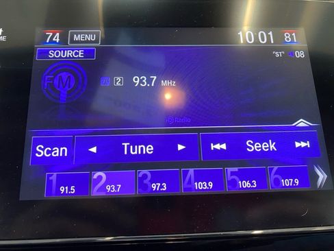 Used 2018 Honda CR-V Touring image 11