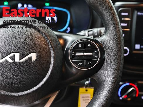 Used 2024 Kia Soul LX w/ Option Group 015 FWD image 16