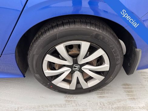 Used 2023 Honda Civic LX image 6