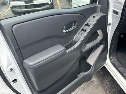 New 2026 Nissan Frontier SV w/ SV Convenience Package AWD/4WD image 10