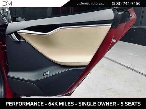 Used 2013 Tesla Model S Performance RWD image 26