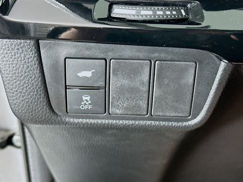 Used 2025 Honda CR-V EX-L image 17