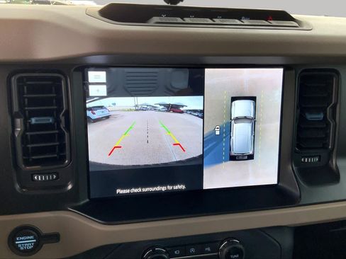 Used 2022 Ford Bronco Wildtrak AWD/4WD image 25