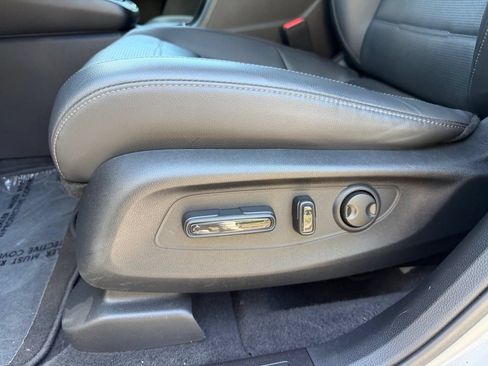 Used 2023 Honda CR-V EX-L image 14