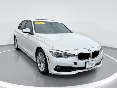 Used 2018 BMW 320i xDrive 320i xDrive image 1