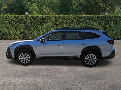 Used 2024 Subaru Outback Premium image 7