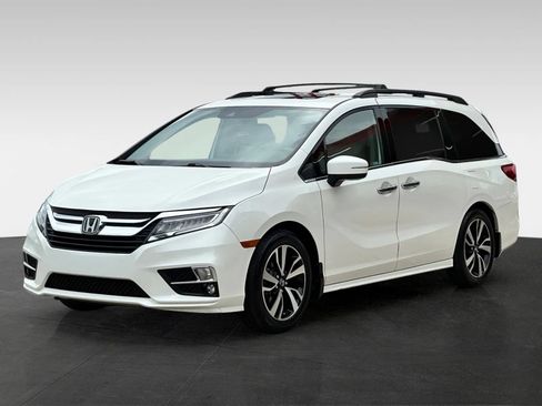 Used 2019 Honda Odyssey Elite image 3