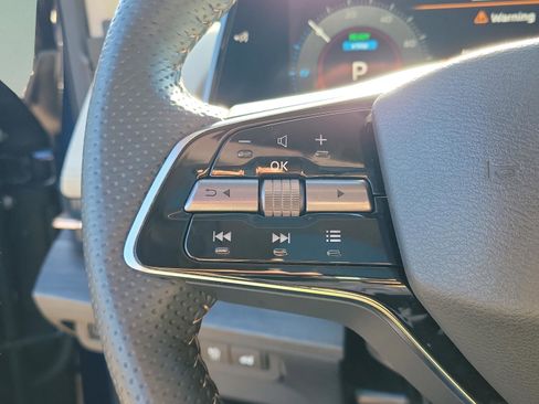 Used 2023 Nissan Ariya FWD image 22